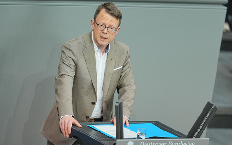 Der Linken-Abgeordnete Ulrich Thoden forderte die Bundesregierung als Konsequenz aus dem Gutachten auf, der US-Regierung die Nutzung der US-Militärbasen auf deutschem Boden für die Kriegsführung im Iran zu untersagen. (Archivbild) - Foto: Michael Kappeler/dpa