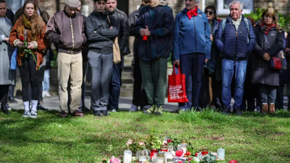 Am Sonntagnachmittag fand in Witten eine Kundgebung statt. - Bild: Christoph Reichwein/dpa