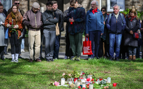 Am Sonntagnachmittag fand in Witten eine Kundgebung statt. - Foto: Christoph Reichwein/dpa