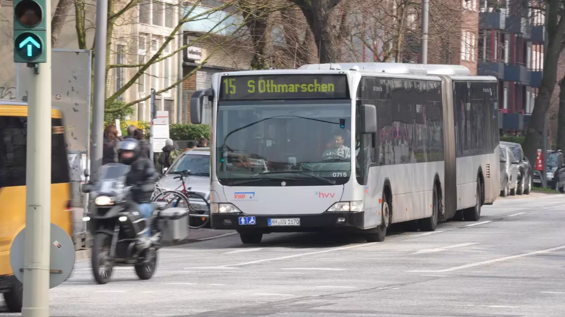 Der VDV warnt vor den Auswirkungen gestiegener Kosten für die Nahverkehrsunternehmen in Deutschland. (Archivbild) - Bild: Marcus Brandt/dpa