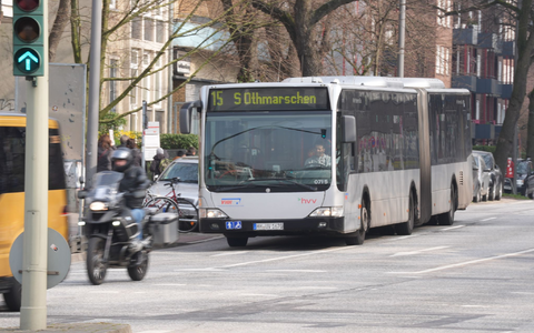 Der VDV warnt vor den Auswirkungen gestiegener Kosten für die Nahverkehrsunternehmen in Deutschland. (Archivbild) - Foto: Marcus Brandt/dpa