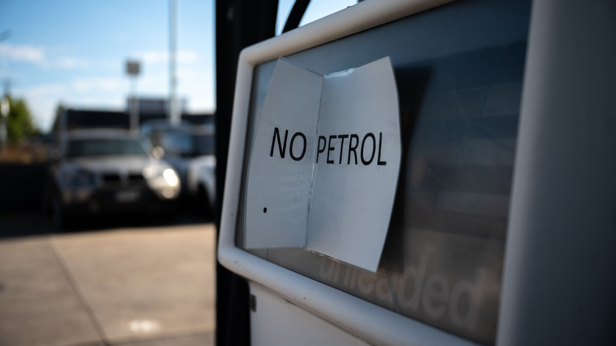 Australien senkt seine Spritsteuer - zunächst für drei Monate. (Archivbild) - Foto: Jay Kogler/AAP/dpa