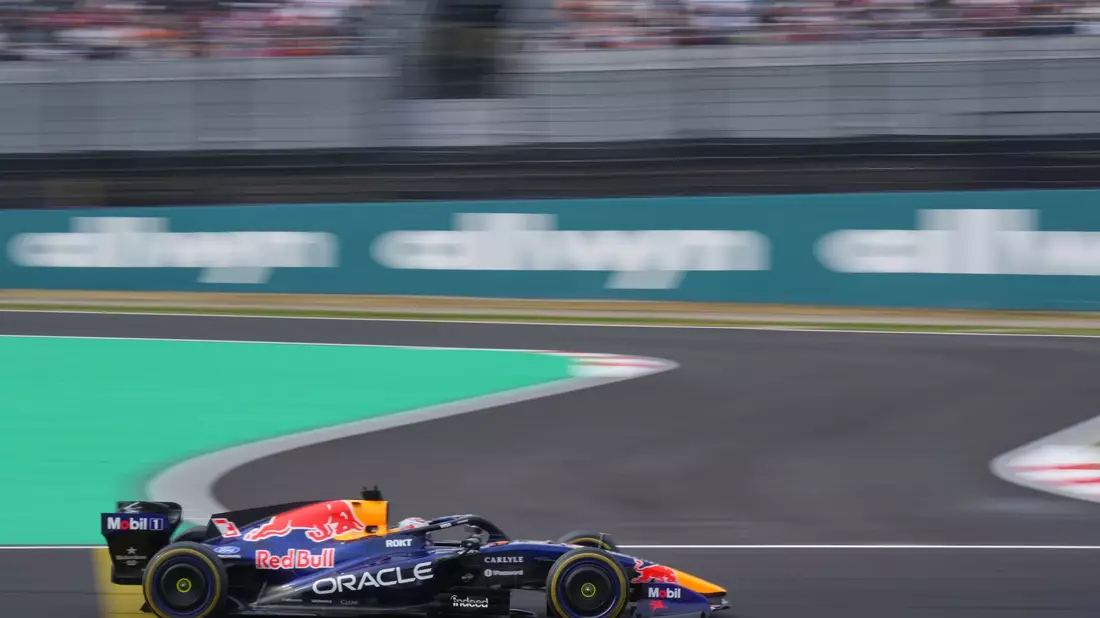 Verstappens Red Bull ist in dieser Saison zu langsam für den Titel. - Bild: Hiro Komae/AP/dpa