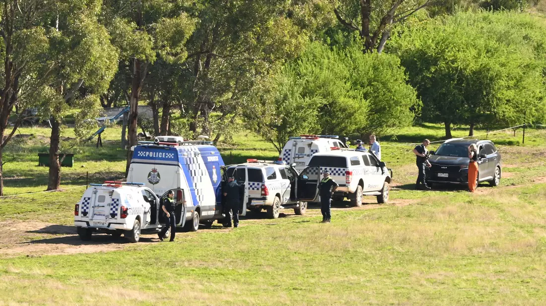 Ein mutmaßlicher Polizistenmörder ist in Australien geschnappt worden.  - Bild: James Ross/AAP/dpa