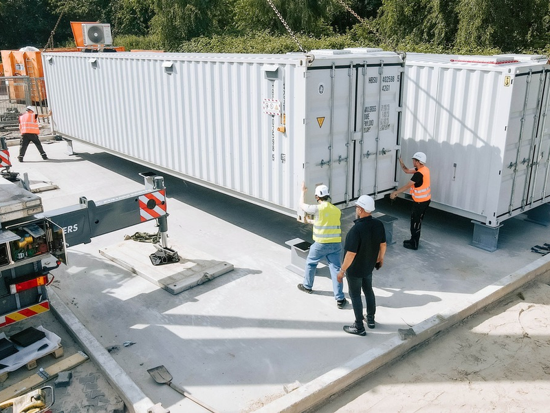 Intelligente Energiekonzepte für die Industrie: Wie Batteriespeicher optimal performen - Foto: presseportal.de