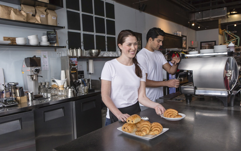 Neue Gastronomie-Umfrage: Gäste erwarten Preissenkungen seltener als angenommen und stehen hinter ihren Lieblingslokalen - Foto: presseportal.de