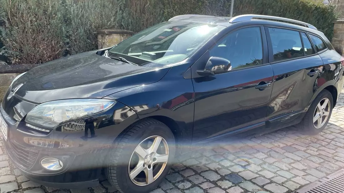 POL-PIKUS: Geparktes Auto gestreift - Bild: presseportal.de