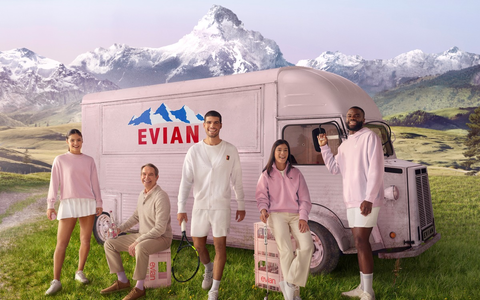 200 Years and Still Young / evian® feiert 200jähriges Jubiläum mit neuer Zusammenarbeit mit Jeff Koons und begrüßt ihn im 'Live Young'-Kollektiv - Foto: presseportal.de