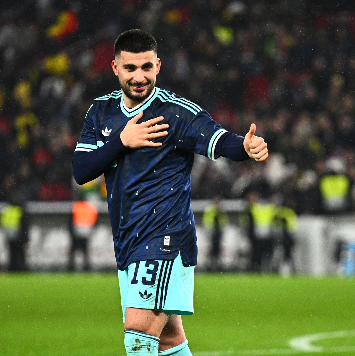 Deniz Undav bejubelt seinen Siegtreffer gegen Ghana.  - Foto: Tom Weller/dpa