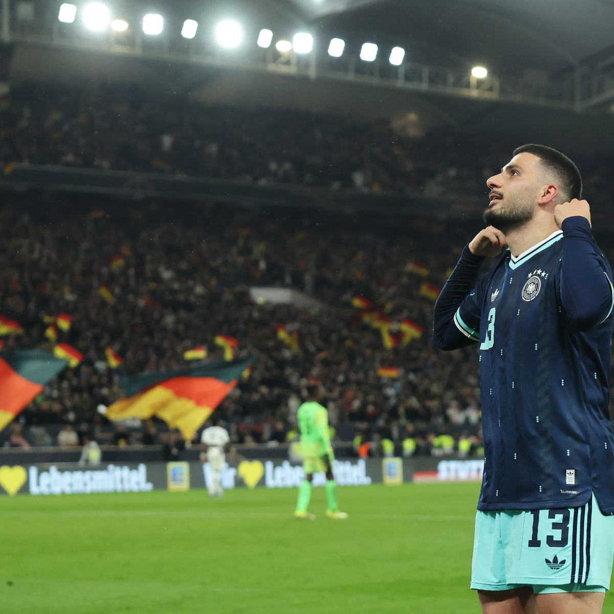 Deniz Undav jubelt über sein Siegtor gegen Ghana.  - Foto: Christian Charisius/dpa