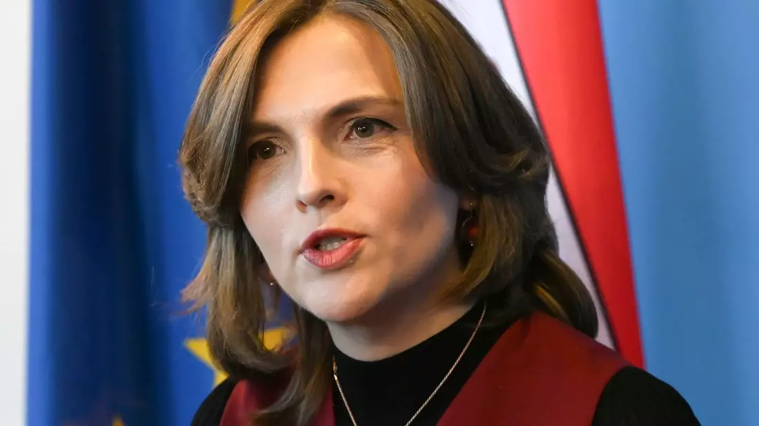 Die Ostbeauftragte der Bundesregierung, Elisabeth Kaiser, will sich beim Besuch der PCK-Raffinerie über den Übergang zu umweltfreundlicher Energie informieren (Archivbild).  - Bild: Lilli Förter/dpa