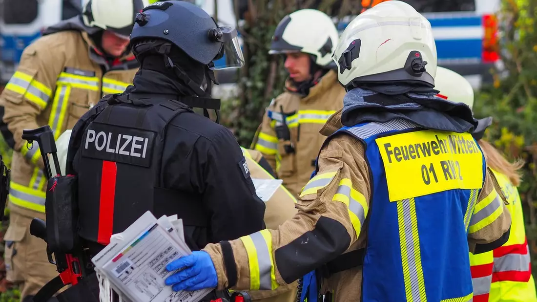 POL-BO: Erfolgreiche Übung von Feuerwehr und Polizei - Bild: presseportal.de