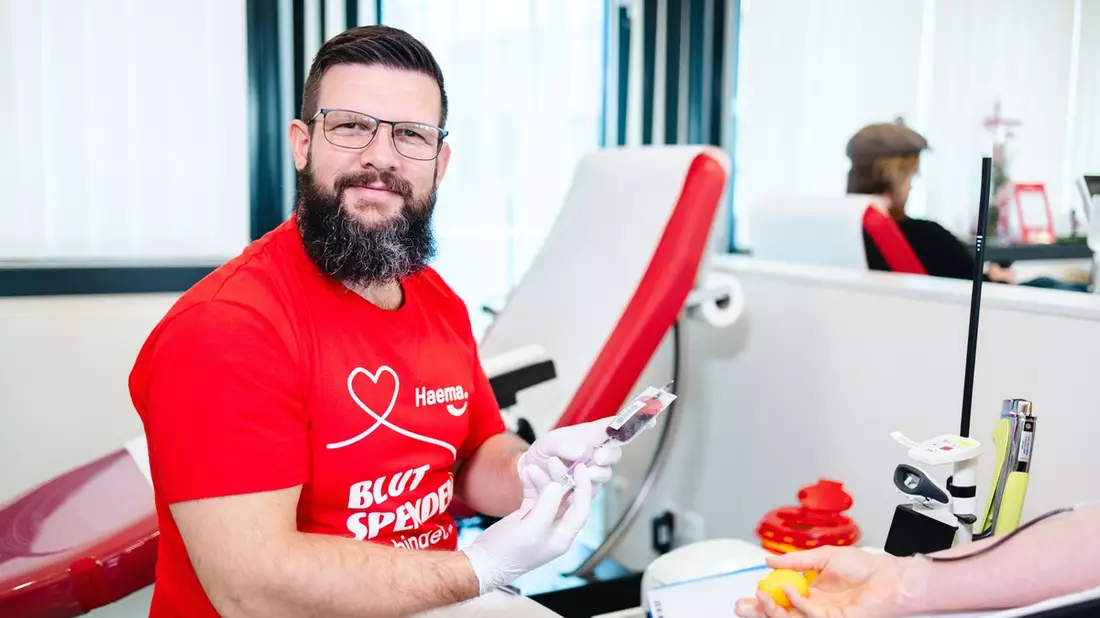 Damit Blut und Plasma zu Ostern nicht knapp werden / Nicht nur Ostereier: Spenderinnen und Spender gesucht - Bild: presseportal.de