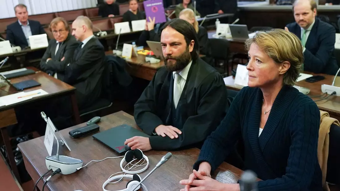 Eine Nachbarin von Christina Block sagte im Prozess aus. - Bild: Marcus Brandt/Pool dpa/dpa
