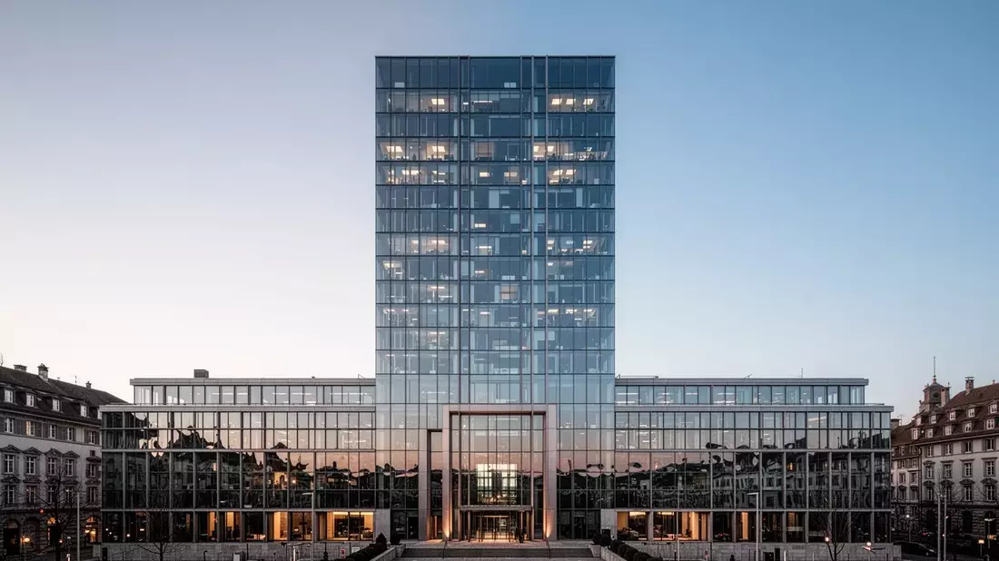 Zurich Insurance Aktie: Ruhige Erholung - Bild: über boerse-global.de