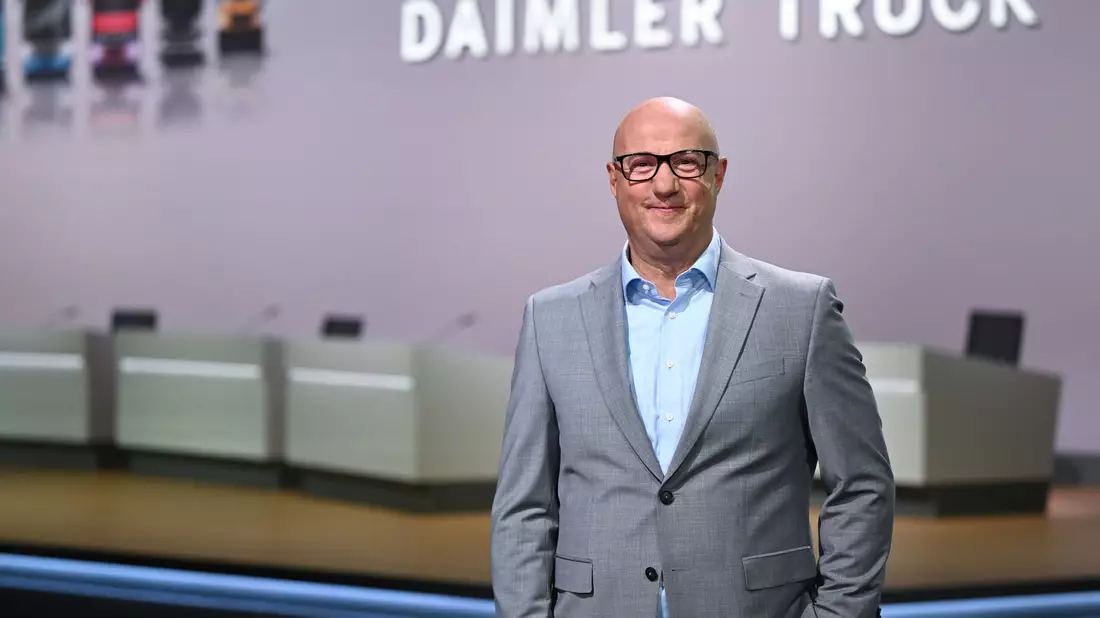 Daimler-Truck-Gesamtbetriebsratschef Michael Brecht: Fokus nicht nur auf Effizienz und Sparen. (Archivbild) - Bild: Bernd Weißbrod/dpa