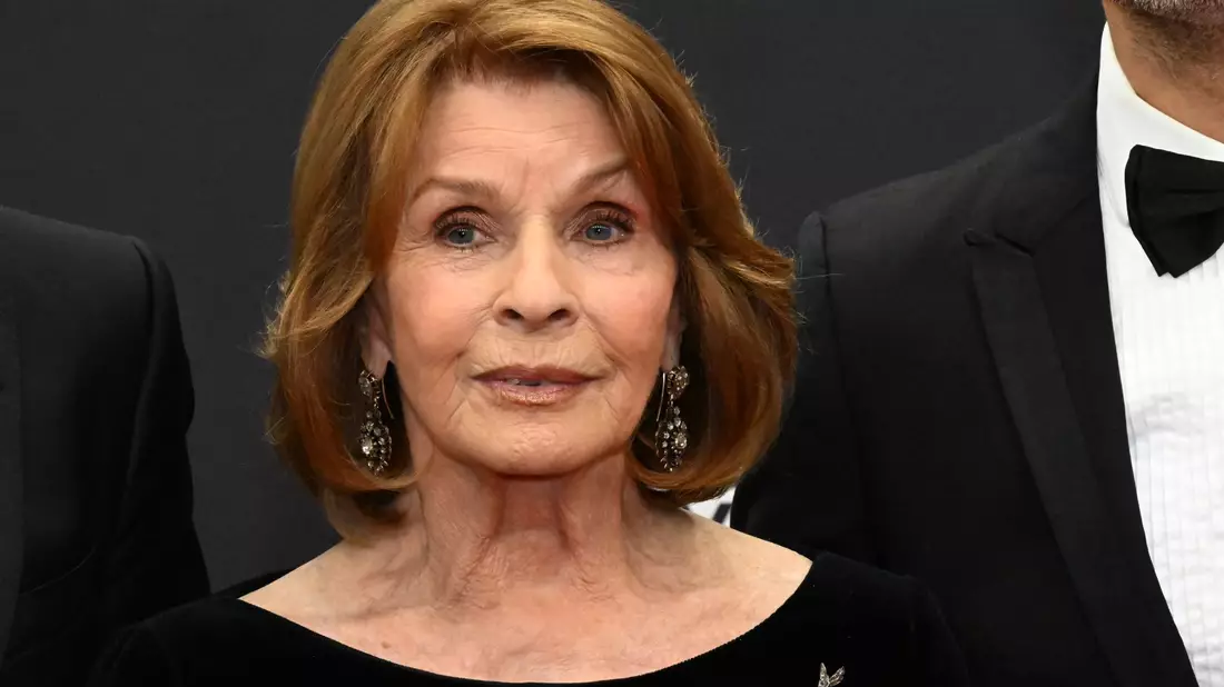 Senta Berger ist als beste Hauptdarstellerin nominiert. (Archivbild) - Bild: Felix Hörhager/dpa