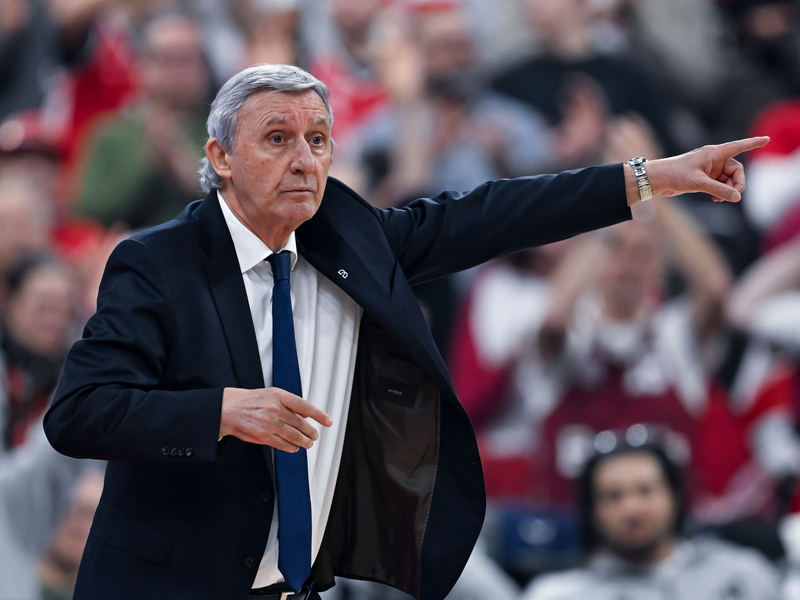 Svetislav Pesic übernahm während der laufenden Saison noch einmal den FC Bayern. (Archivbild) - Foto: Sven Hoppe/dpa