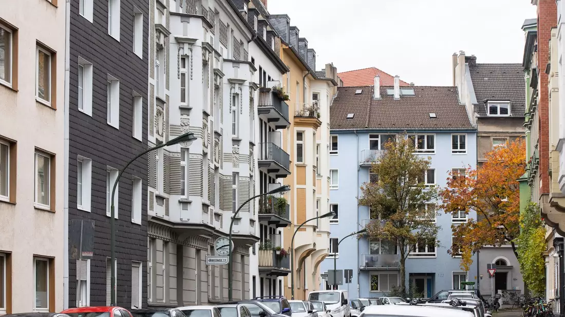 In Düsseldorf haben sich die Preise je nach Lage besonders stark auseinanderentwickelt. (Archivbild)  - Bild: Marcel Kusch/dpa