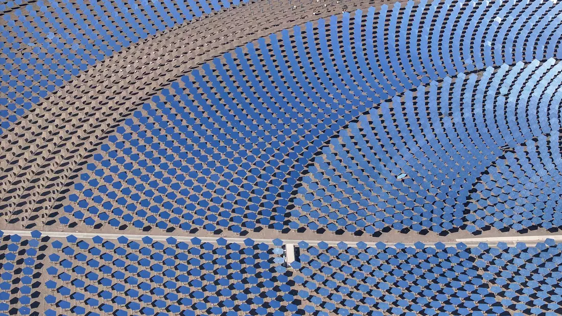 Chinas Regierung hat jahrelang die Solarwirtschaft beträchtlich gefördert. (Symbolbild) - Bild: Hu Huhu/Xinhua/dpa