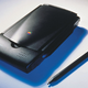 1990: Ein Vorserienmodell des «Apple Newton». Die Entwicklung des Persönlichen Digitalen Assistenten (PDA) starte unter dem damaligen Apple-Chef John Sculley.  - Foto: picture alliance / dpa