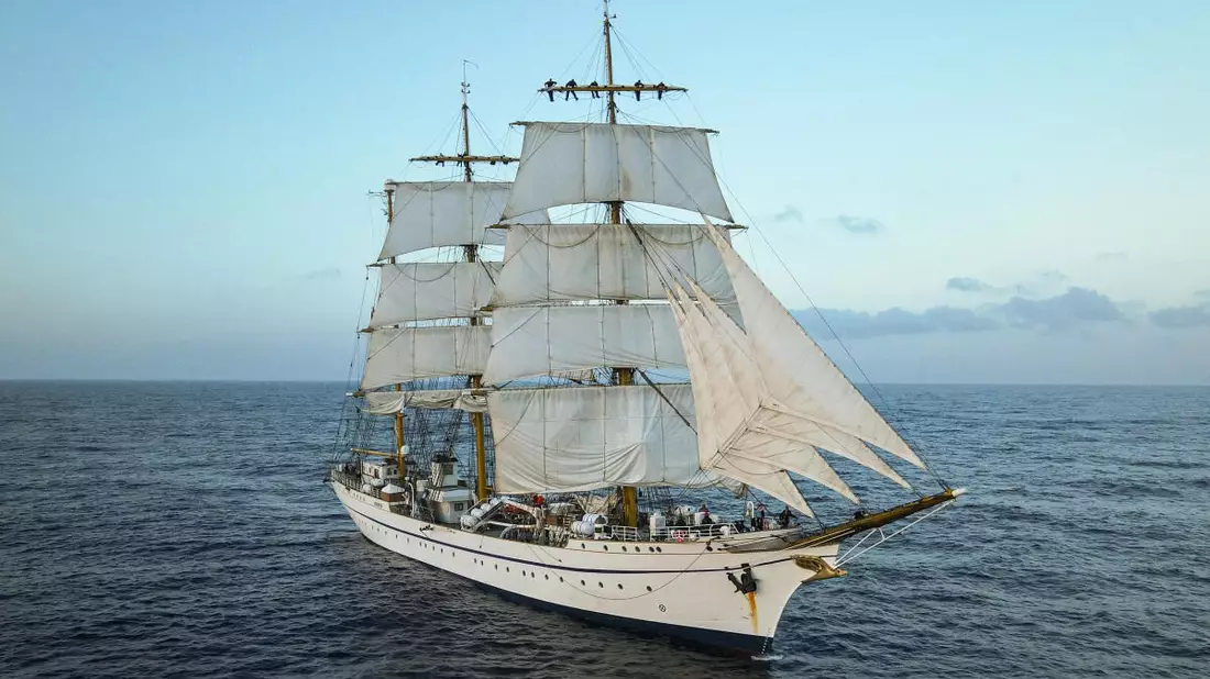 Mit Wind in den Segeln: Gorch Fock auf dem Weg über den Atlantik - Bild: presseportal.de