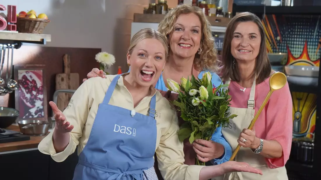 „DAS! Kochstudio“ im NDR Fernsehen mit neuer Besetzung: Bettina Tietjen übergibt Kochlöffel an Inka Schneider - Bild: presseportal.de