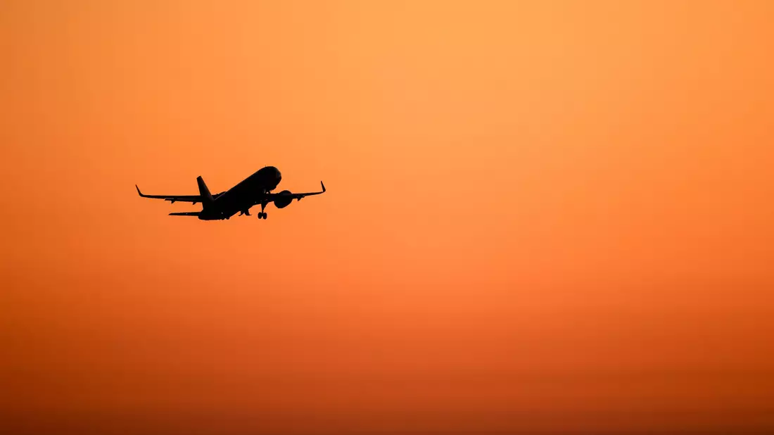 Bremer Forscher testen besondere Flügel für klimaverträgliche Flugzeuge. (Symbolbild) - Bild: Jan Woitas/dpa/dpa-tmn