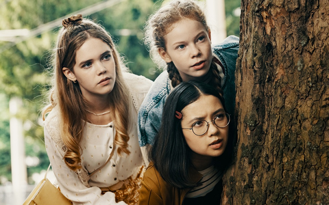 Premieren-Rätselspaß: Die drei !!! ab 4. April 2026 bei KiKA / Drei junge Detektivinnen auf geheimnisvoller Spurensuche - Foto: presseportal.de