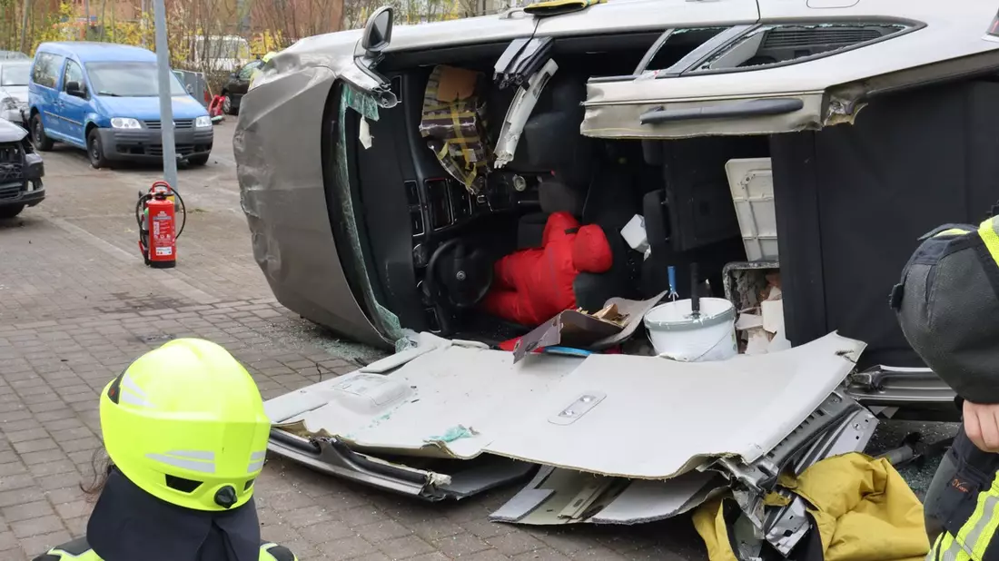 FW Hennef: Lehrgang technische Hilfeleistung erfolgreich beendet - Bild: presseportal.de