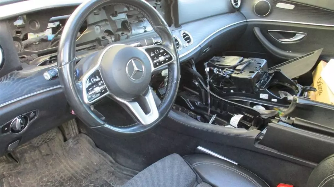 POL-RBK: Odenthal - Mercedes vor Haustür aufgebrochen - Bild: presseportal.de