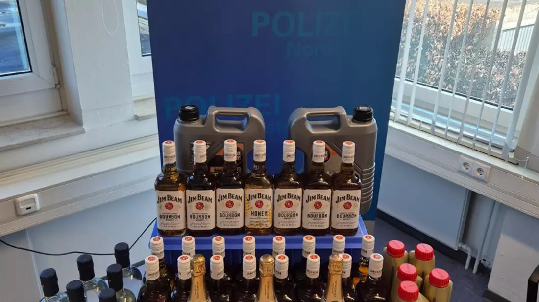 POL-SE: Kaltenkirchen / Norderstedt / Barmstedt - Erfolgreicher polizeilicher Schwerpunkteinsatz zur Bekämpfung von Diebstählen - Mehrere Tatverdächtige identifiziert - Bild: presseportal.de