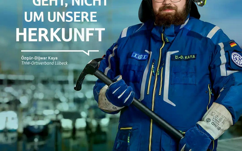 THW HH MV SH: THW Lübeck beteiligt sich an Kampagne Respekt für Retter/ Vier Einsatzkräfte aus dem Ortsverband geben dem Bevölkerungsschutz ein Gesicht - Foto: presseportal.de