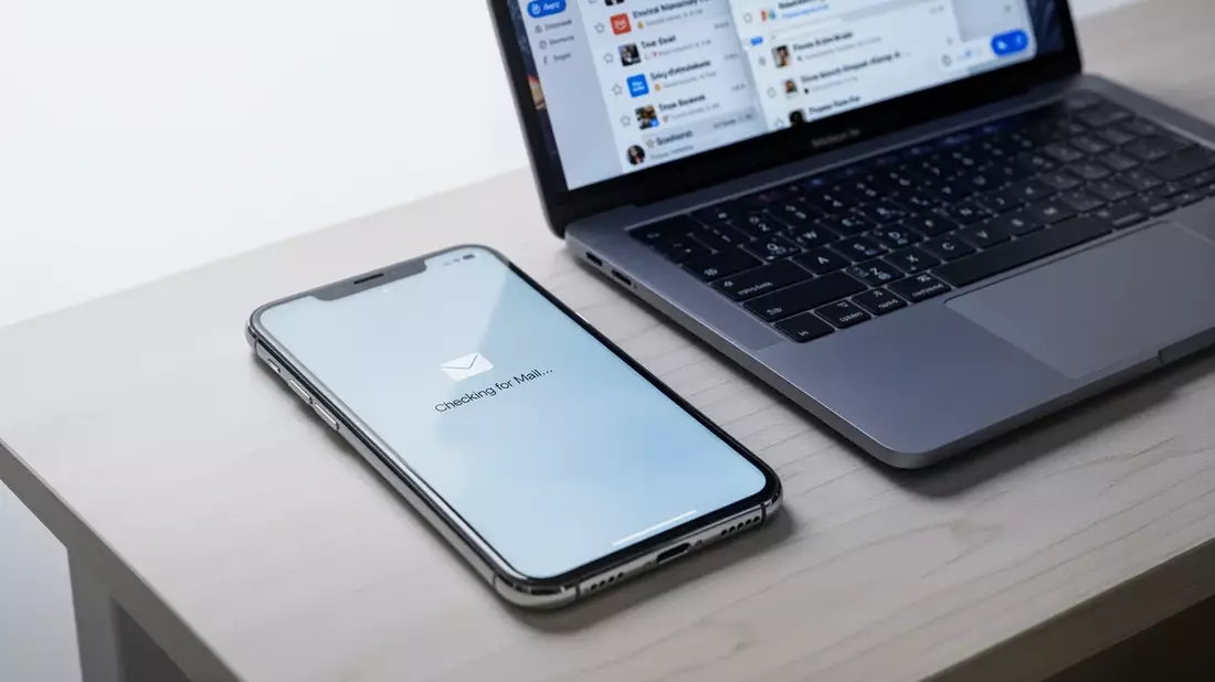iOS 26.4 legt Millionen iPhones lahm: E-Mail-Sync komplett gestört - Bild: über boerse-global.de