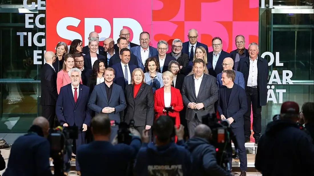 Gruppenfoto nach SPD-Krisensitzung (Archiv) - Bild: via dts Nachrichtenagentur