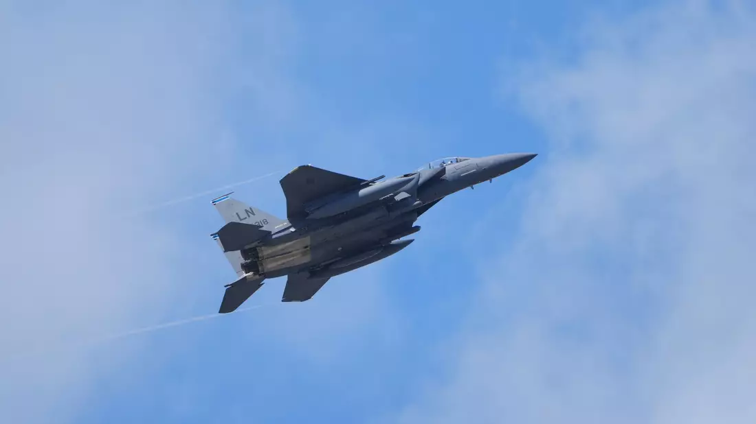 Das im Iran vermisste Besatzungsmitglied eines US-Kampfjets soll gefunden worden sein. (Archivbild) - Bild: Jonathan Brady/PA Wire/dpa