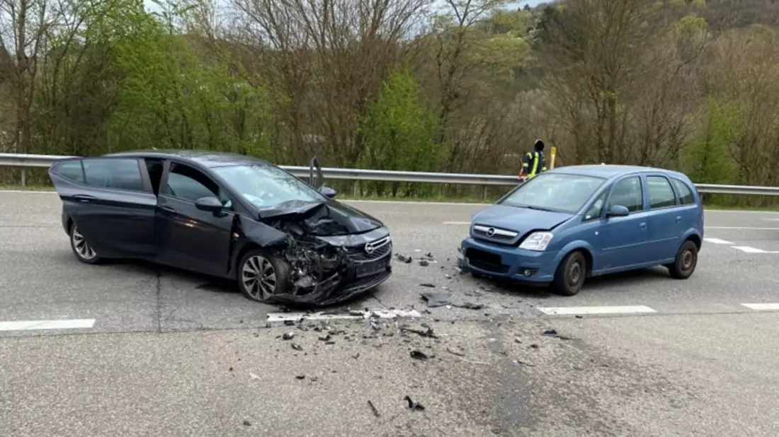 POL-PILEK: Zwei Leichtverletzte nach Frontalzusammenstoß - Bild: presseportal.de