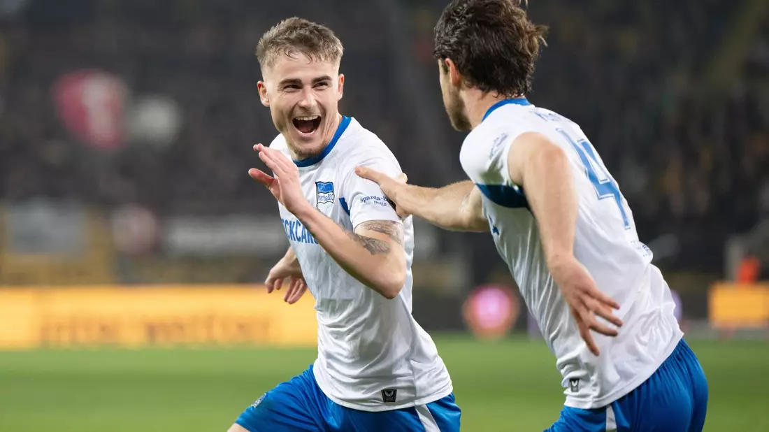 Herthas Marten Winkler erzielte den Siegtreffer gegen Dynamo. - Bild: Sebastian Kahnert/dpa