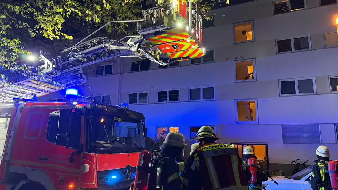 FW-BN: Zimmerbrand in Bonn-Tannenbusch - keine Verletzen. - Bild: presseportal.de