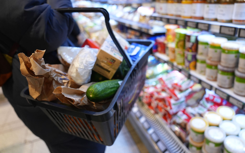 Für Lebensmittel müssen Verbraucher derzeit deutlich tiefer in die Tasche greifen als im Jahr 2020. - Foto: Marcus Brandt/dpa Für Lebensmittel müssen Verbraucher derzeit deutlich tiefer in die Tasche greifen als im Jahr 2020. - Foto: Marcus Brandt/dpa