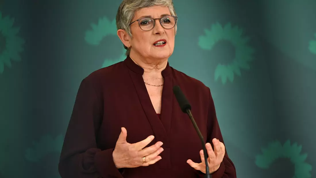 Grünen-Fraktionschefin Britta Haßelmann findet das Wehrdienst-Modernisierungsgesetz schlecht gemacht. (Archivbild) - Bild: Lilli Förter/dpa