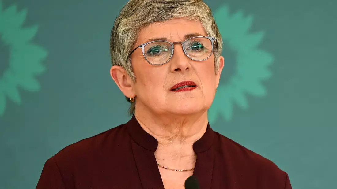 Die Grünen-Politikerin Britta Haßelmann sieht Schwächen im Gesetz. (Archivbild) - Bild: Lilli Förter/dpa