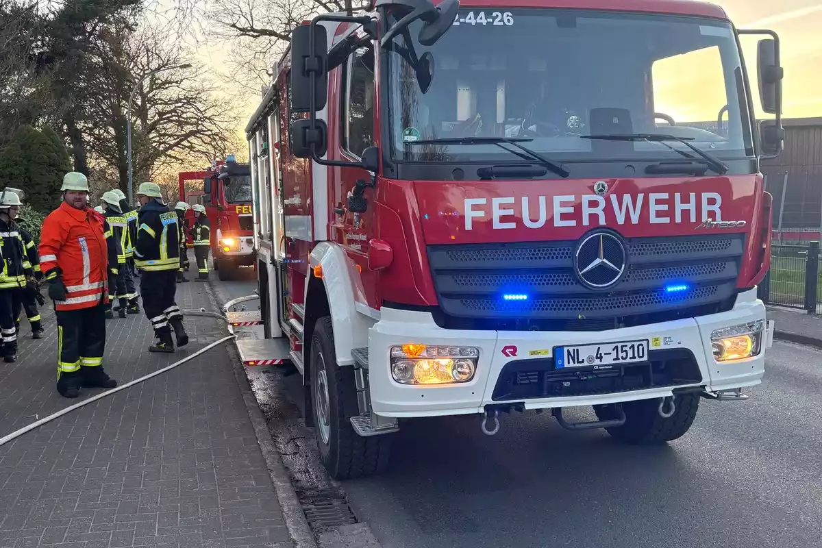 Tiste FW-ROW: Vermeintlicher Schornsteinbrand in Tiste