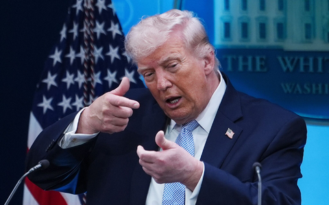 Trump droht mit einer schnellen Zerstörung von Brücken und Kraftwerken im Iran. - Foto: Julia Demaree Nikhinson/AP/dpa Trump droht mit einer schnellen Zerstörung von Brücken und Kraftwerken im Iran. - Foto: Julia Demaree Nikhinson/AP/dpa