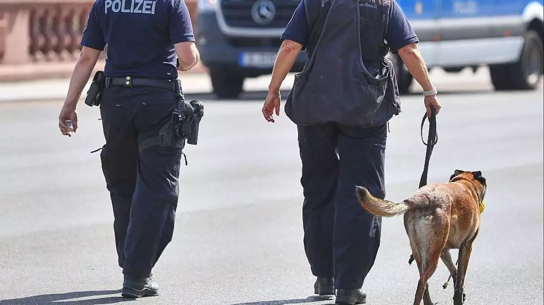 Polizistinnen mit Polizeihund (Archiv) - Bild: via dts Nachrichtenagentur