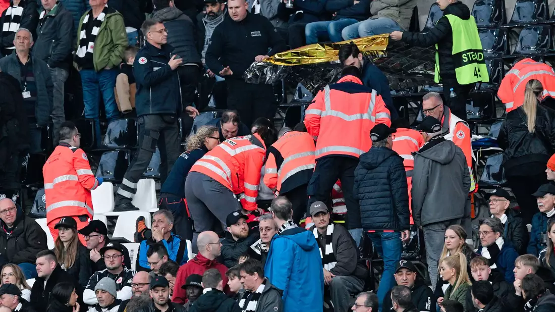 Nach dem medizinischen Notfall beim Spiel zwischen Eintracht Frankfurt und dem 1. FC Köln ist der betroffene Zuschauer gestorben. - Bild: Uwe Anspach/dpa