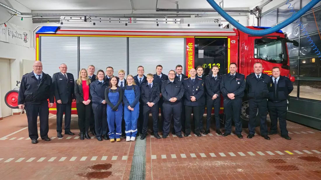 FFW Schiffdorf: Jahreshauptversammlung Ortsfeuerwehr Spaden - Ereignisreiches Jahr und neue Technik - Bild: presseportal.de