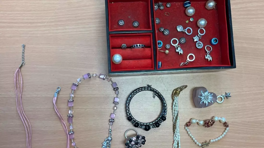 POL-UN: Bergkamen - Eigentümer von sichergestelltem Schmuck gesucht - Bild: presseportal.de