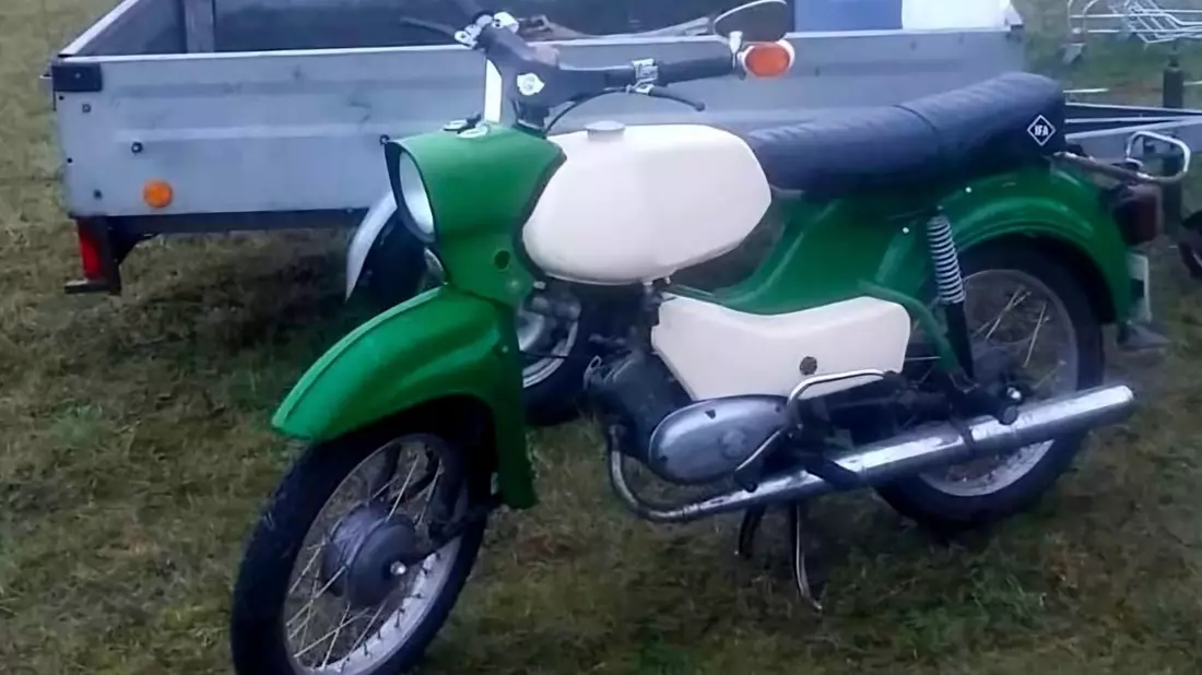 POL-HRO: Diebe stehlen Simson-Kleinkrafträder aus Bützower Lagerhalle - Bild: presseportal.de