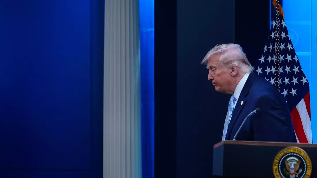 US-Präsident Donald Trump verkauft die Einigung als Erfolg für die Vereinigten Staaten - aber wie geht es jetzt weiter?  - Bild: Julia Demaree Nikhinson/AP/dpa